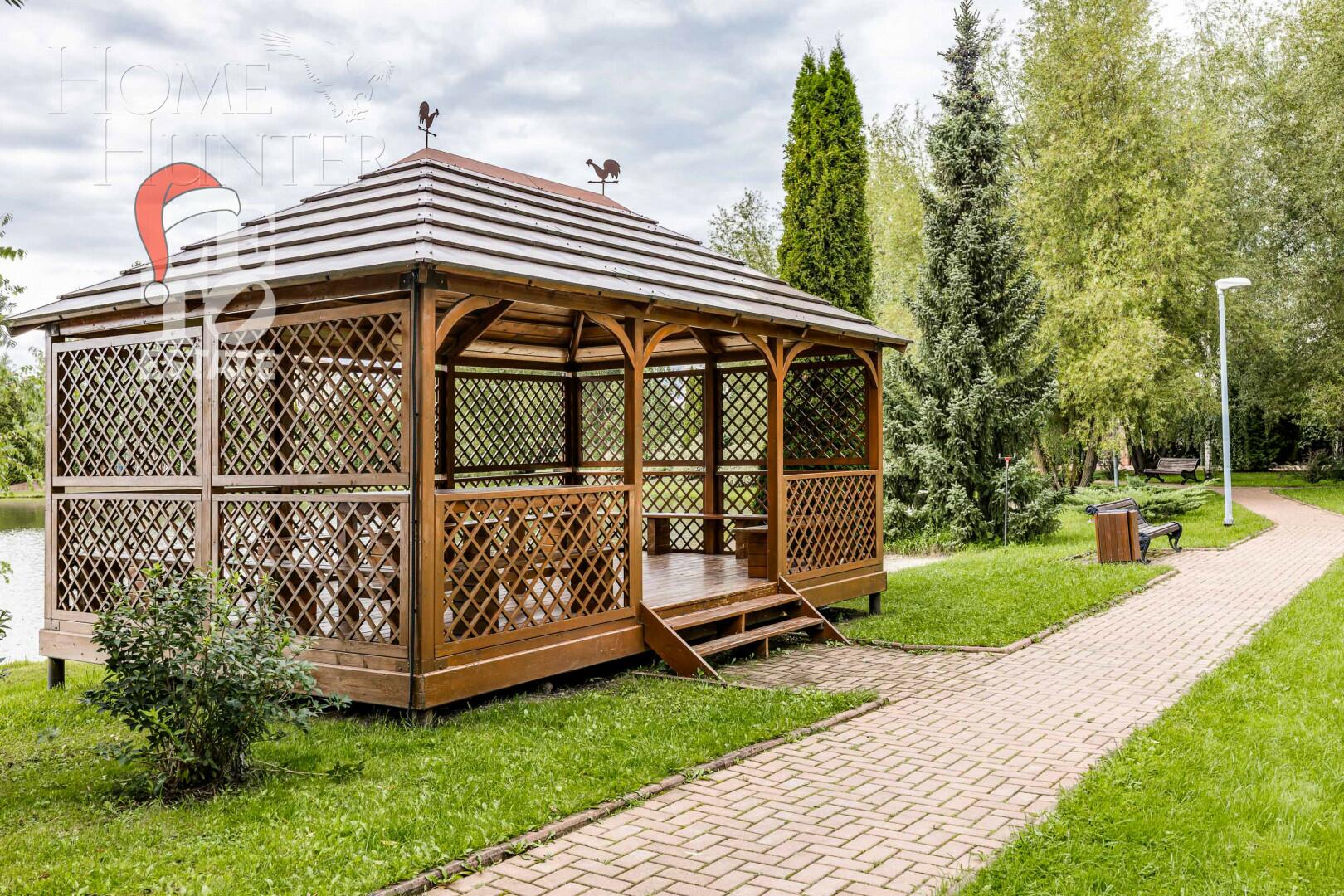 2-этажный коттедж 1 244 м² с отделкой