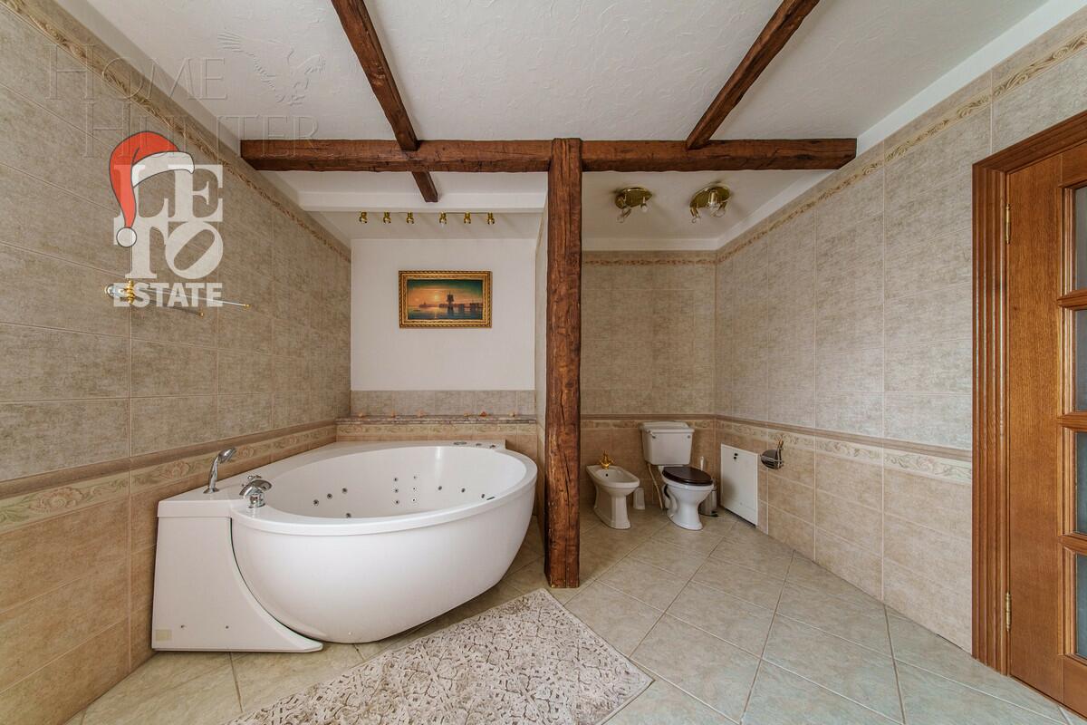 3-этажный коттедж 475 м² с отделкой