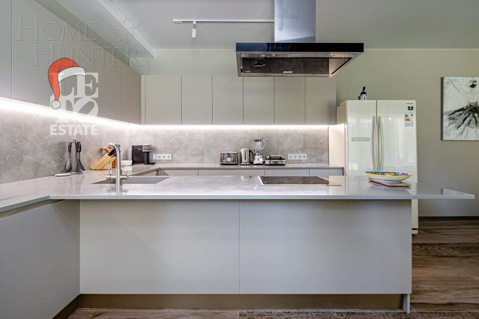 3-этажный коттедж 422 м² с отделкой