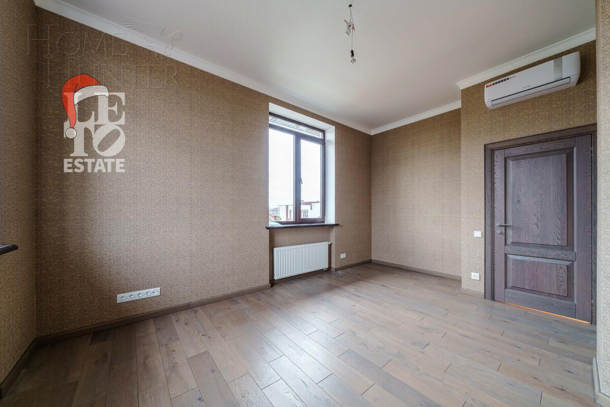 2-этажный коттедж 400 м² с отделкой