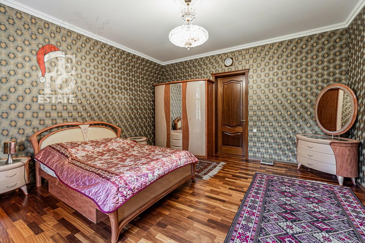 2-этажный коттедж 699.6 м² с отделкой