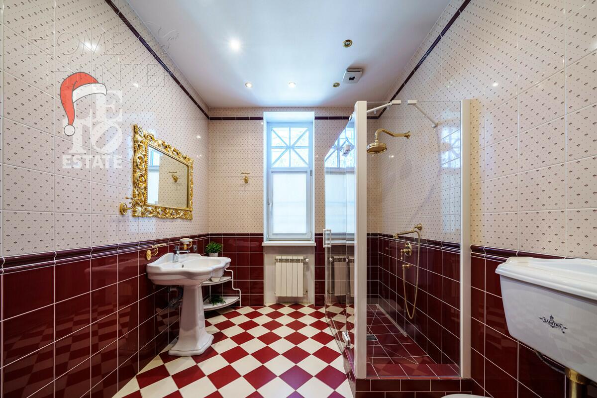 2-этажный коттедж 680 м² с отделкой