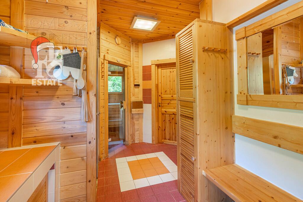 2-этажный коттедж 400 м² с отделкой