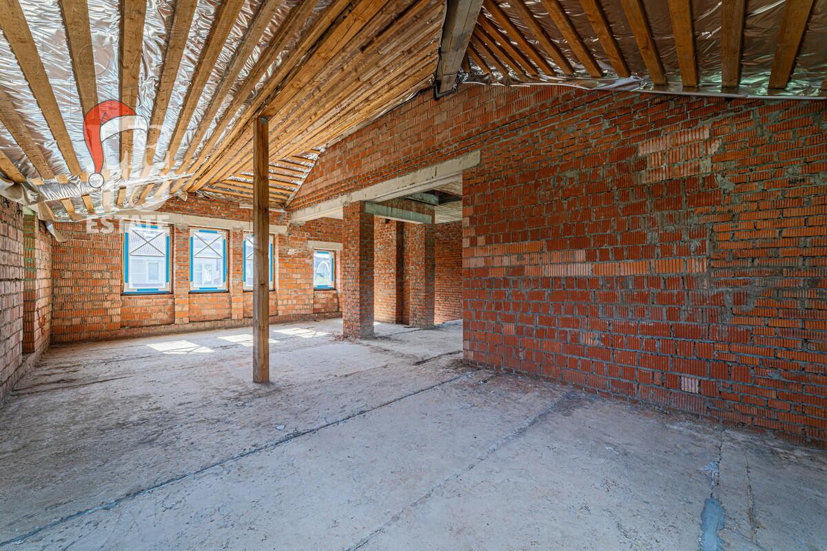 2-этажный таунхаус 330 м² без отделки