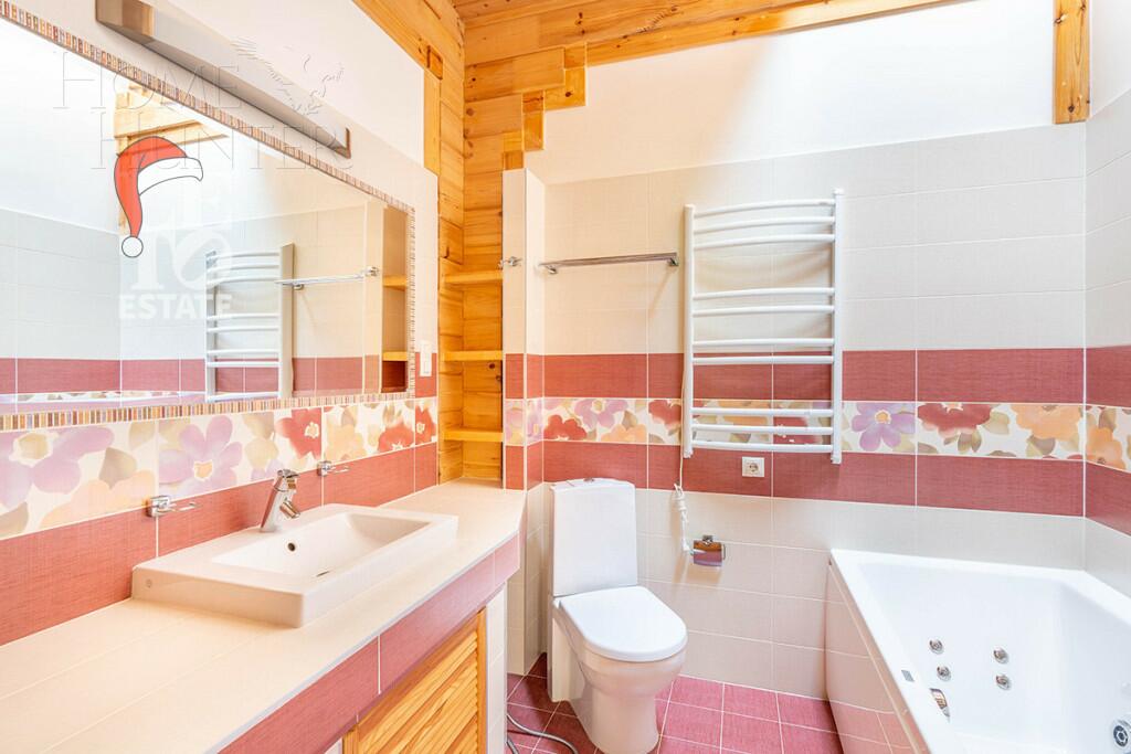 2-этажный коттедж 400 м² с отделкой