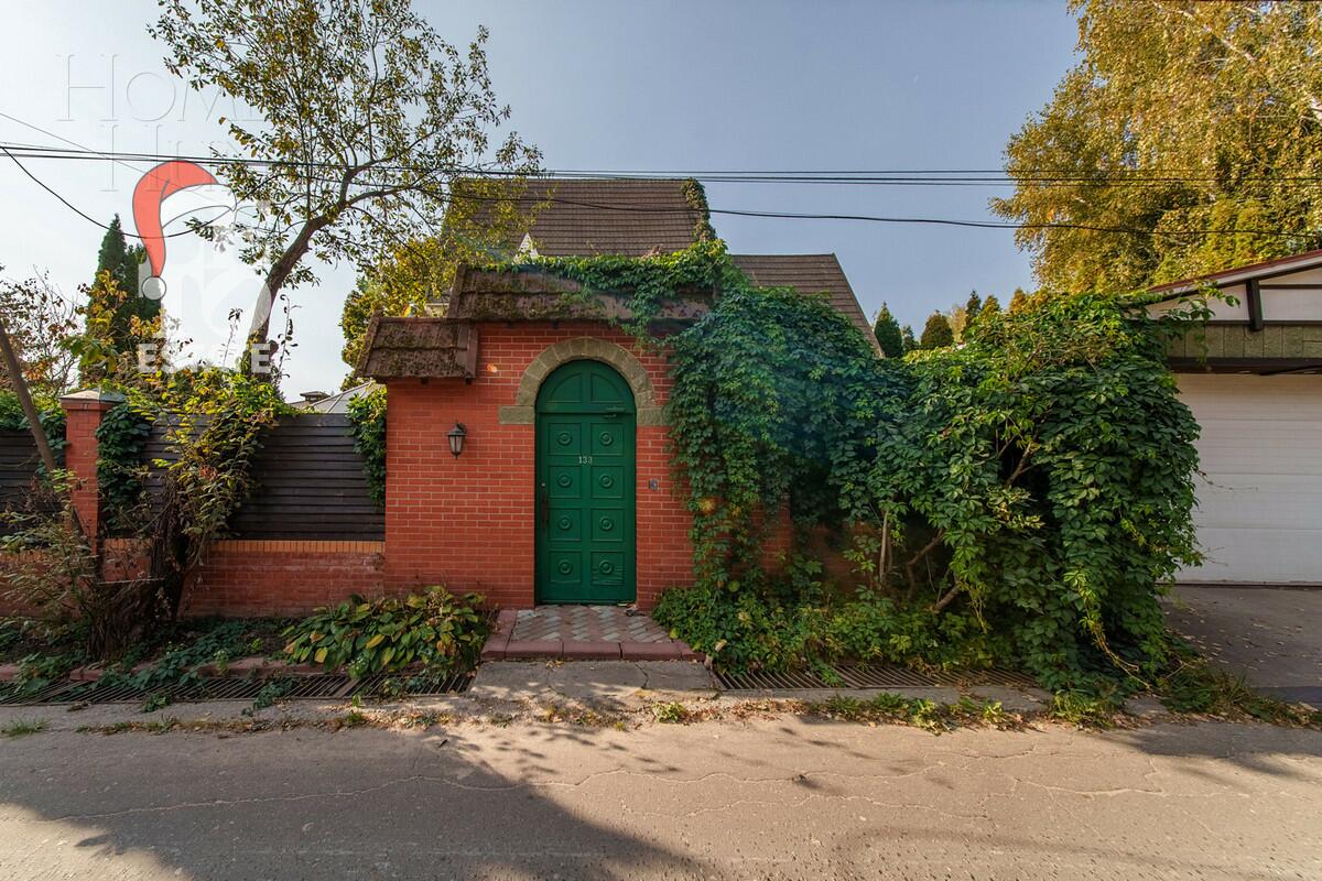 3-этажный коттедж 475 м² с отделкой