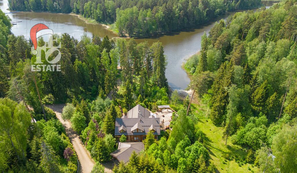 2-этажный коттедж 400 м² с отделкой