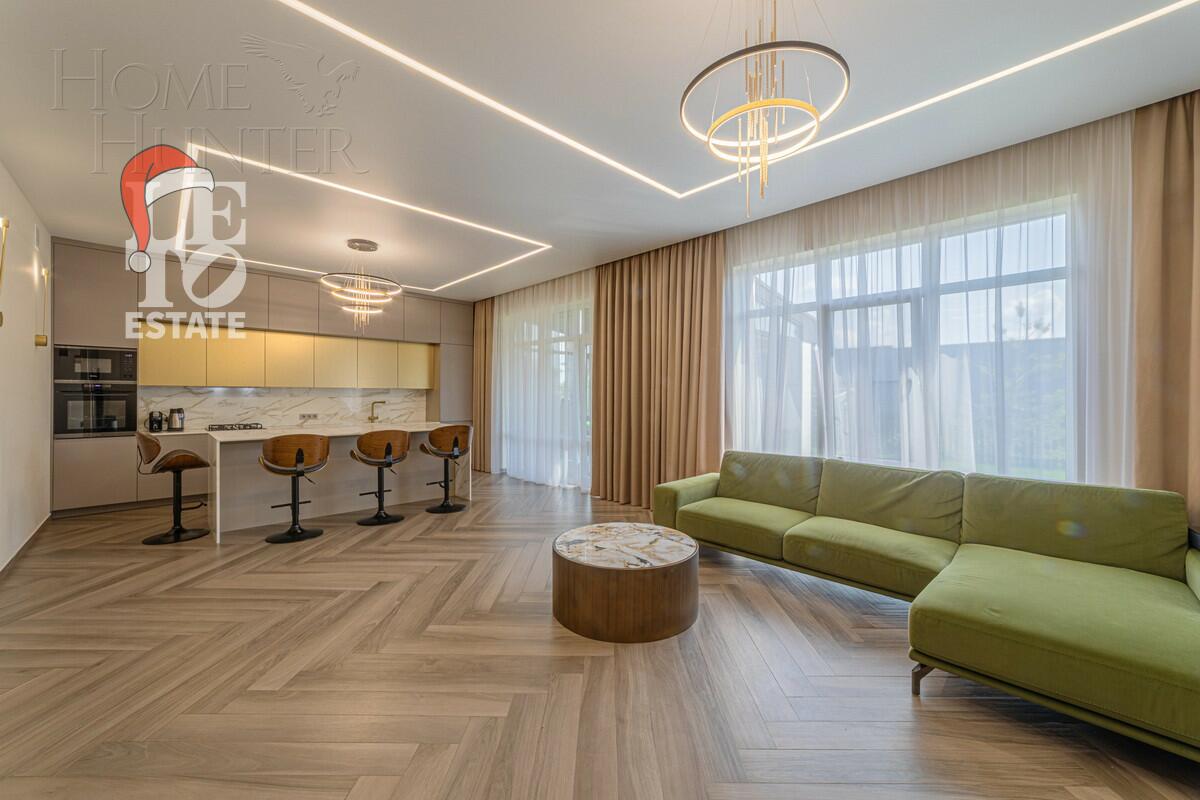 2-этажный коттедж 241 м² с отделкой