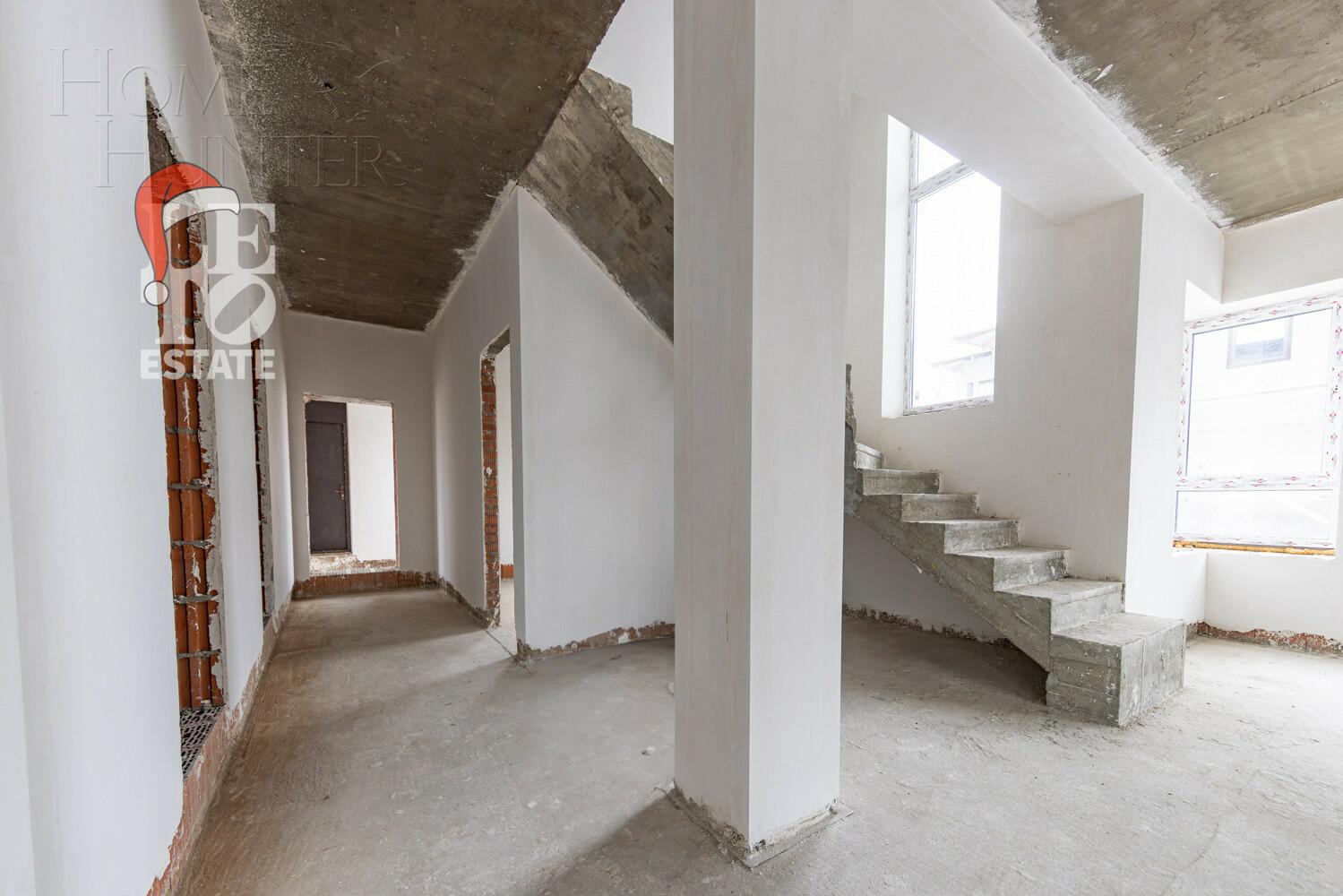 2-этажный коттедж 240 м² без отделки