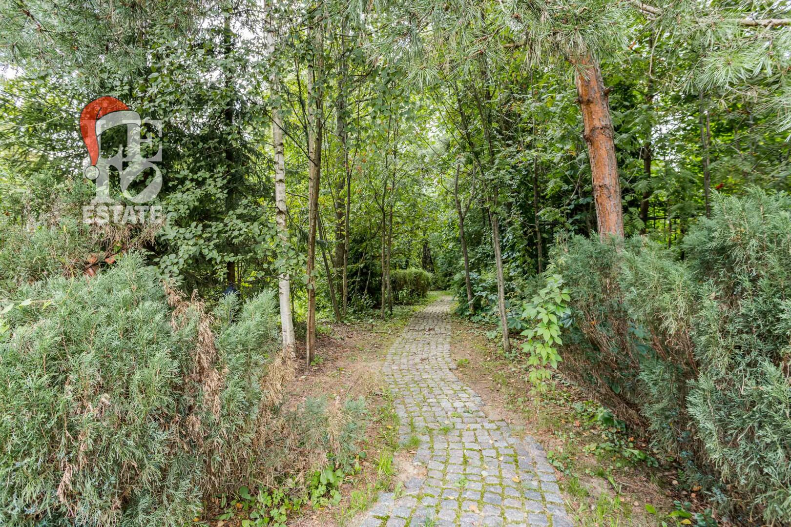 2-этажный коттедж 1 438 м² с отделкой