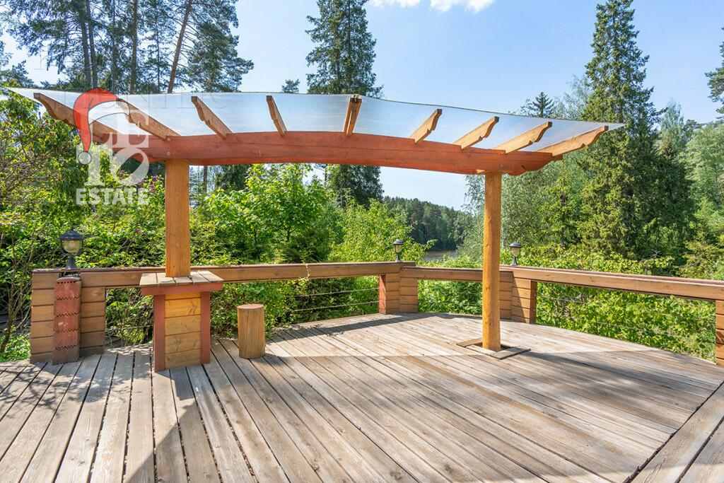 2-этажный коттедж 400 м² с отделкой