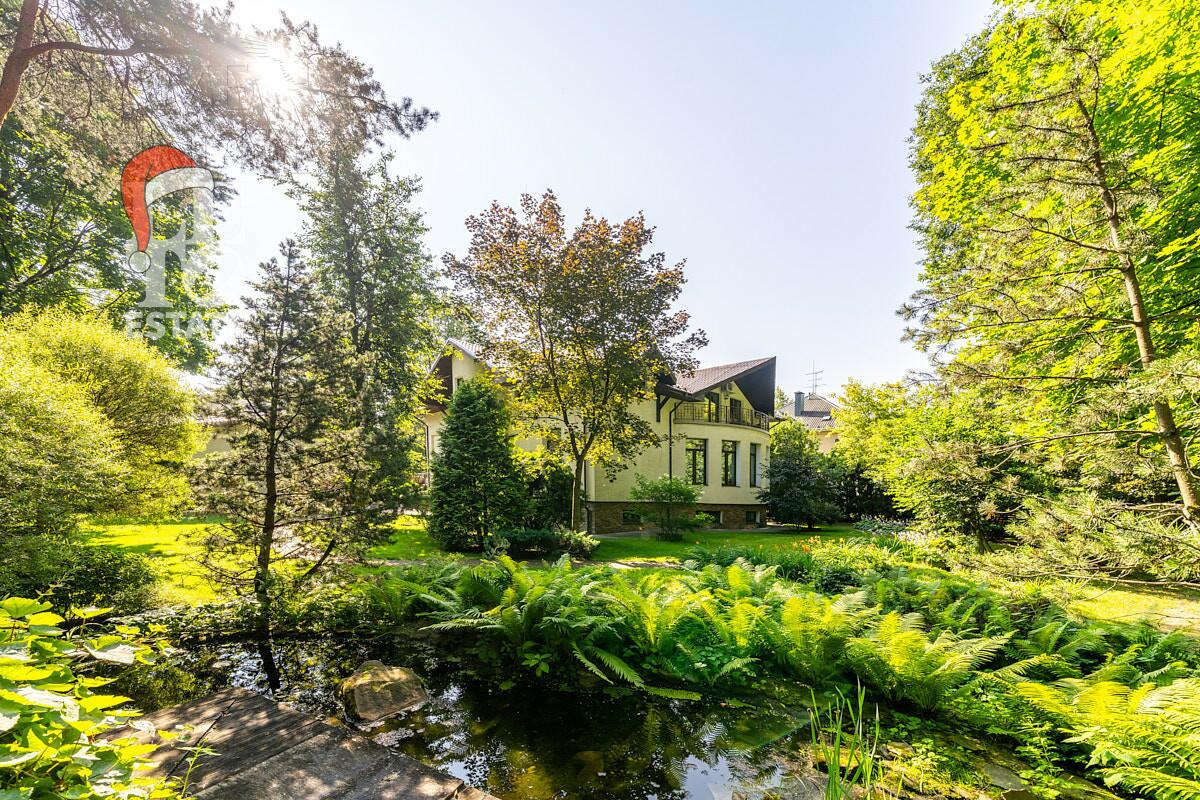 2-этажный коттедж 600 м² с отделкой