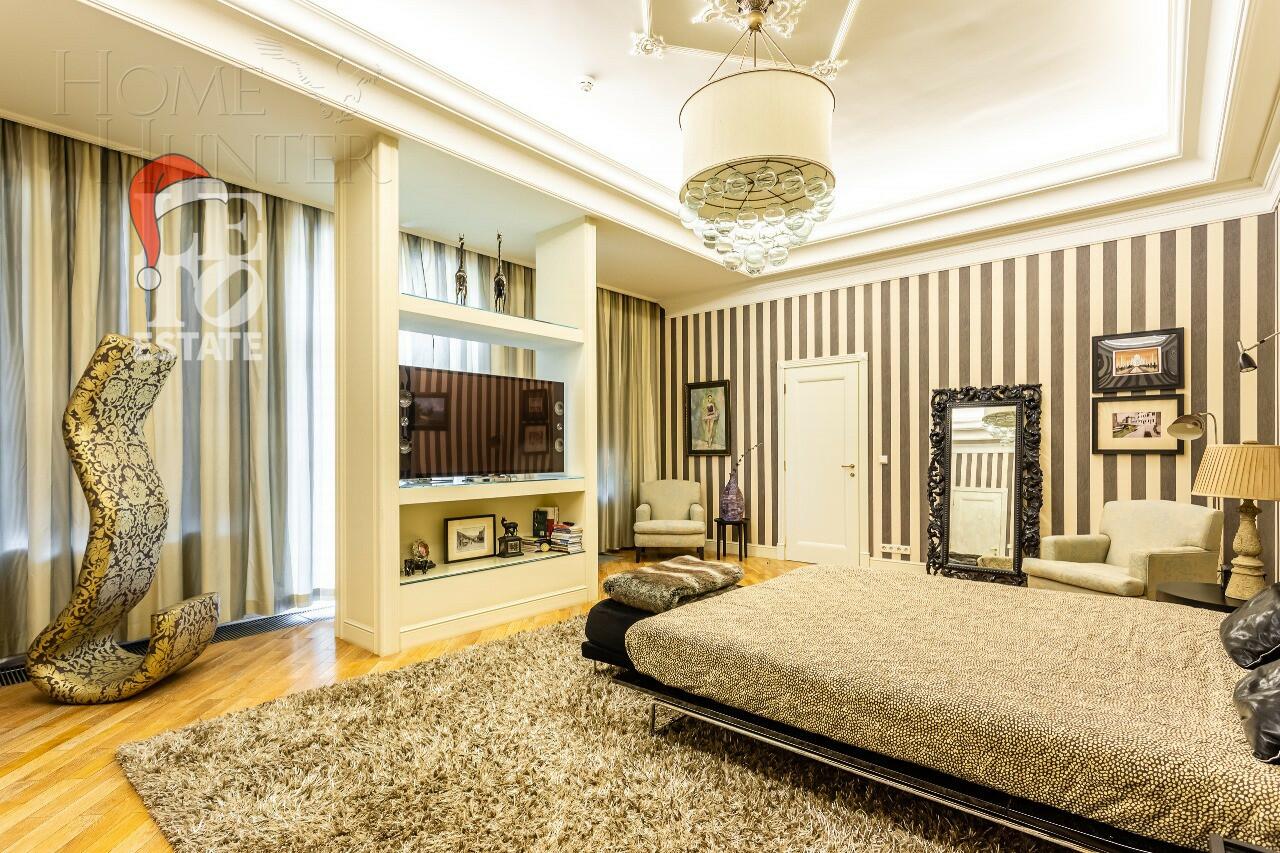 3-этажный коттедж 750 м² с отделкой