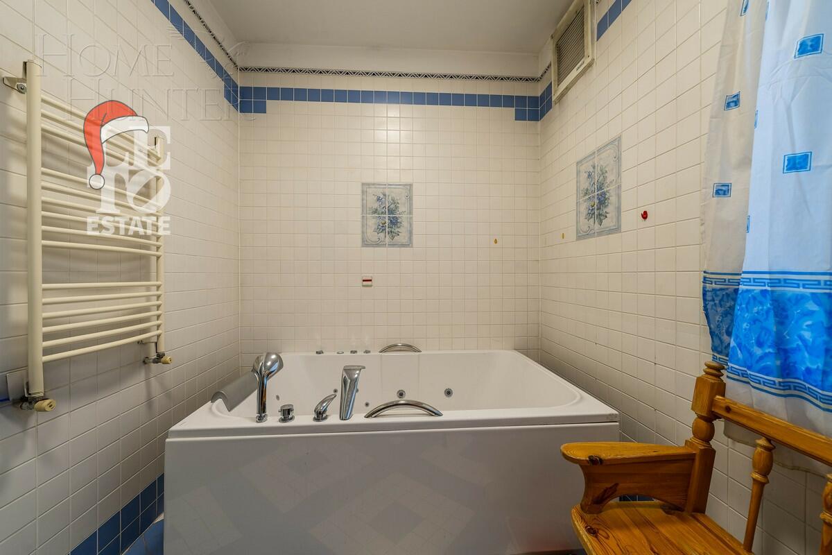 2-этажный коттедж 675.8 м² с отделкой