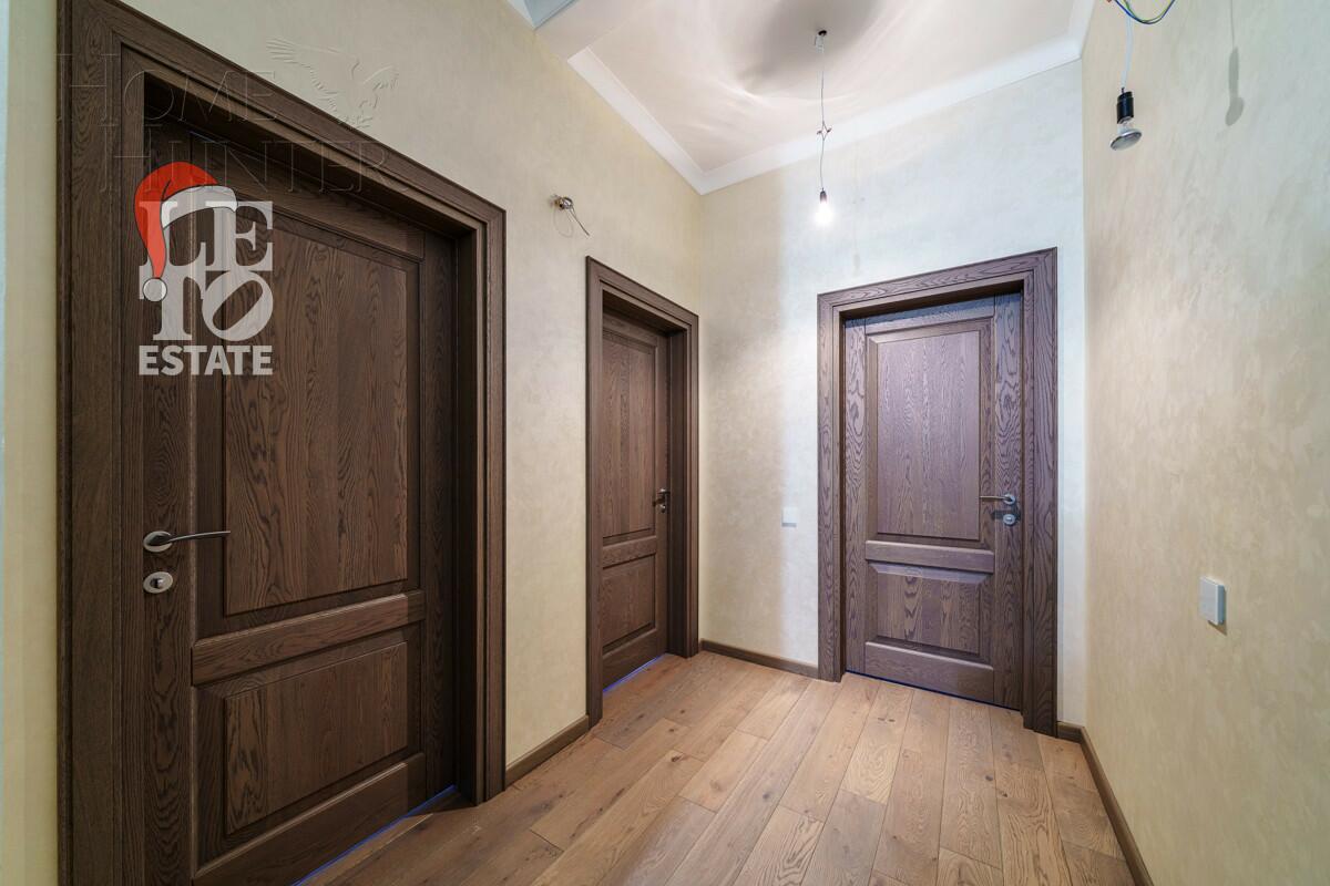 2-этажный коттедж 400 м² с отделкой