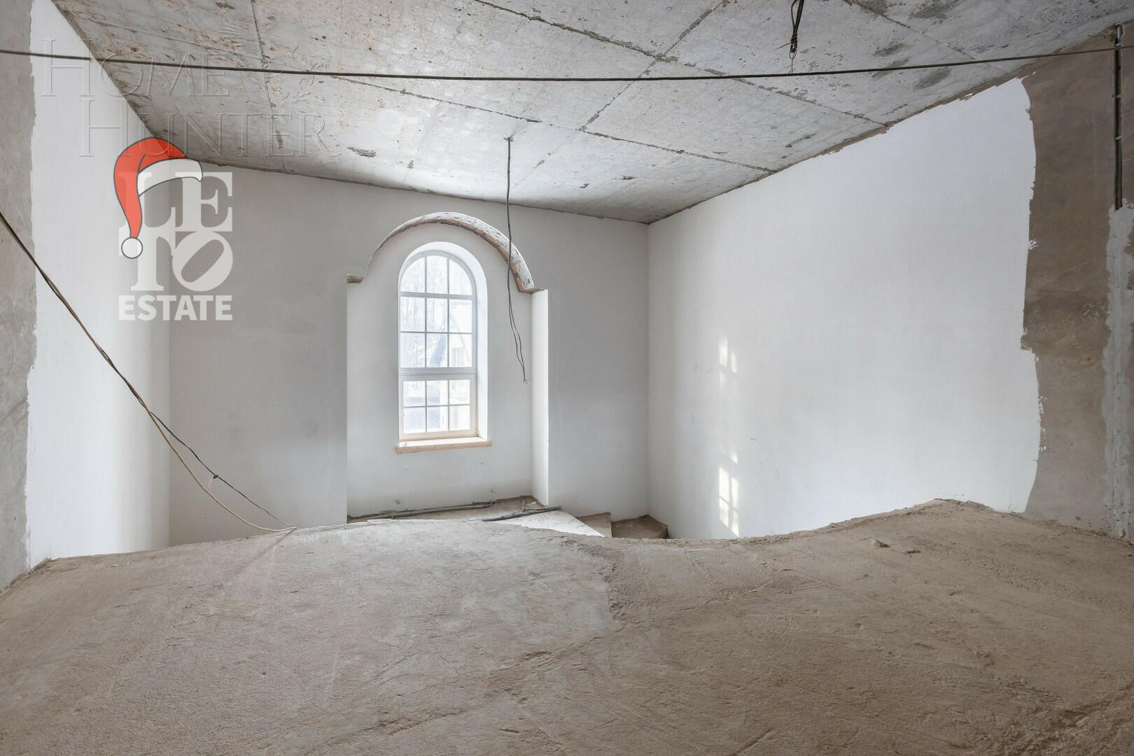 3-этажный коттедж 950 м² без отделки