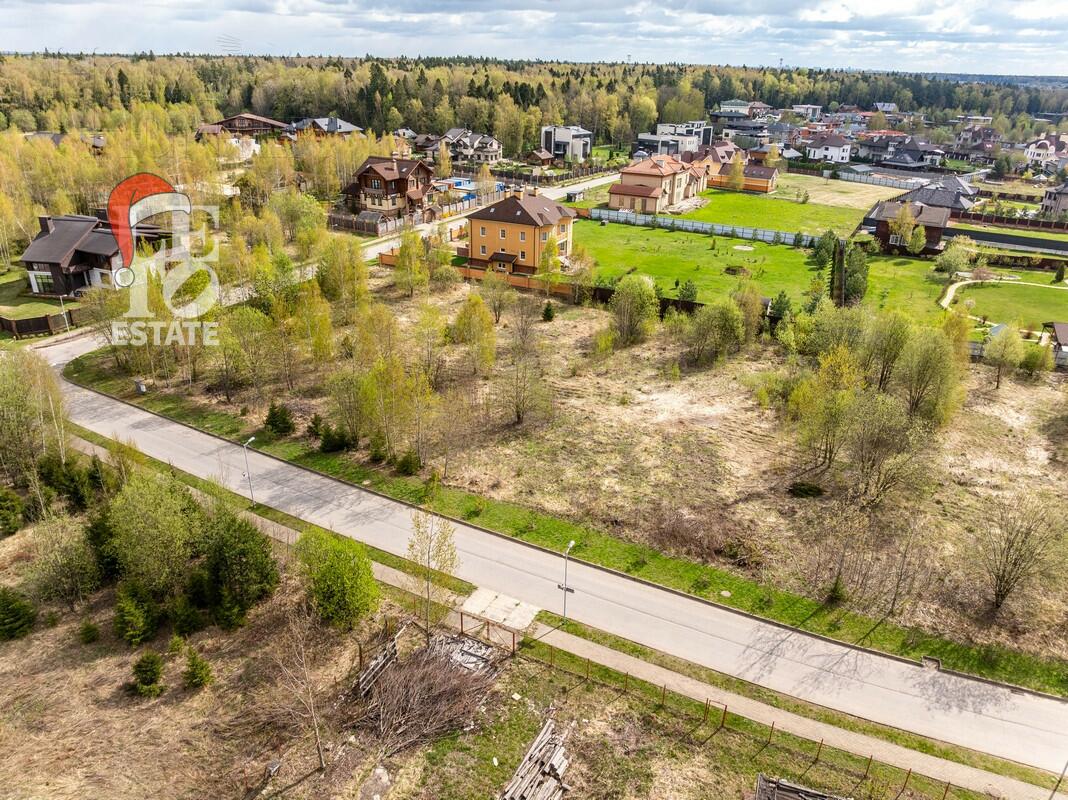 Участок 110.82 сот. в охраняемом поселке