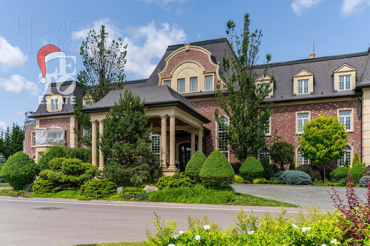 2-этажный коттедж 891 м² без отделки