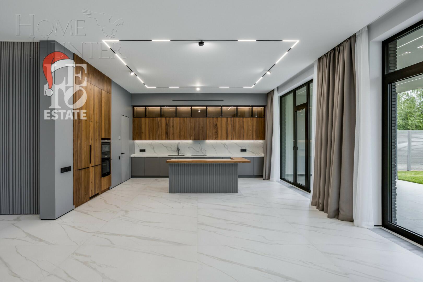 2-этажный коттедж 604 м² с отделкой