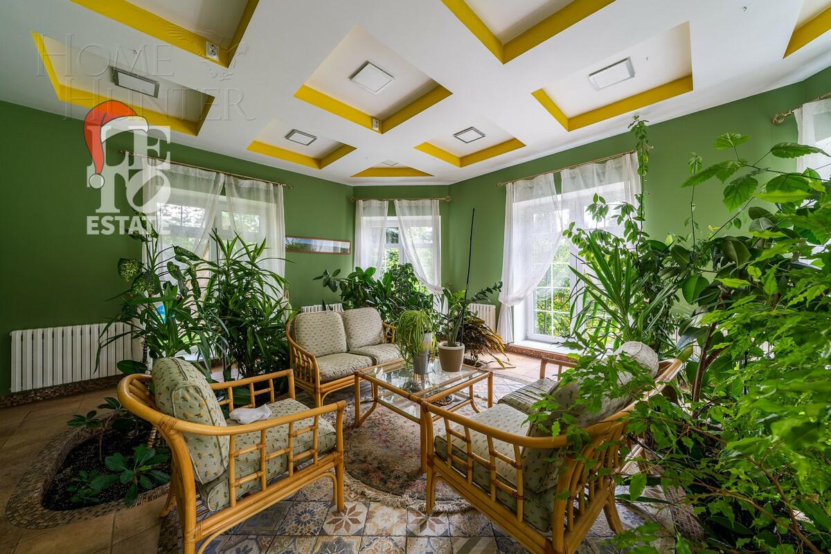 2-этажный коттедж 675.8 м² с отделкой