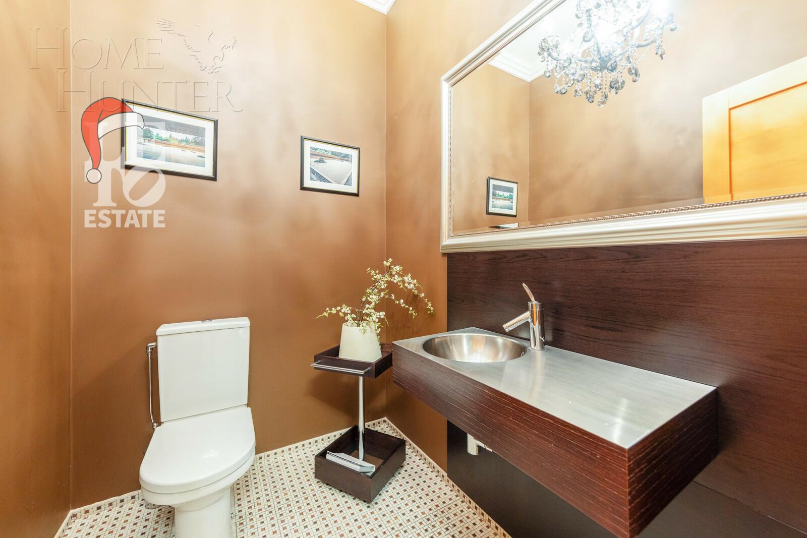 2-этажный коттедж 600 м² с отделкой