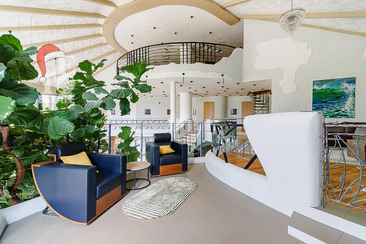 3-этажный коттедж 1 241 м² с отделкой