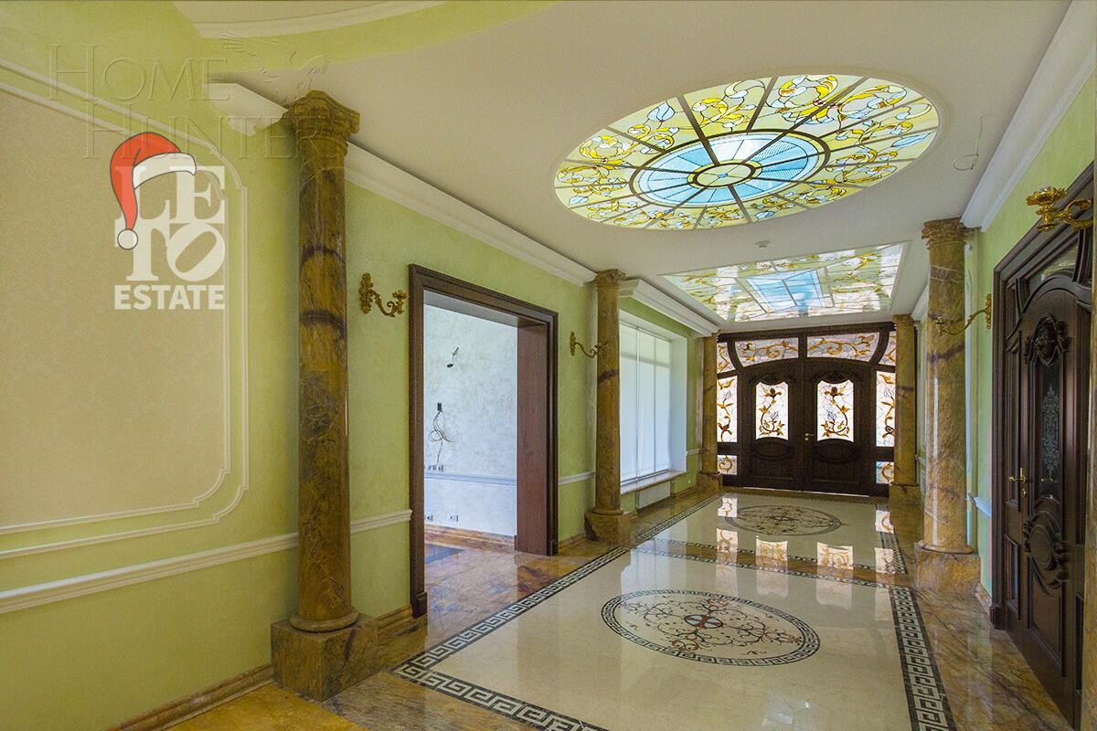 3-этажный коттедж 1 500 м² с отделкой