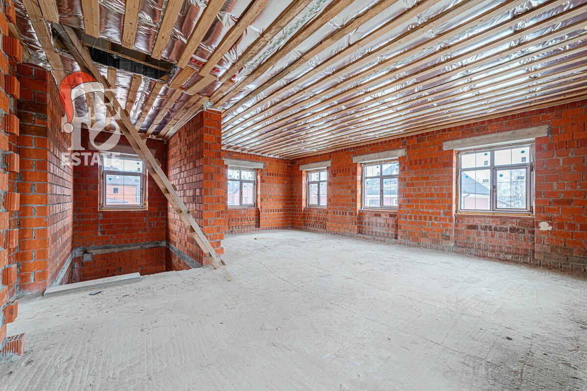 2-этажный коттедж 320 м² без отделки