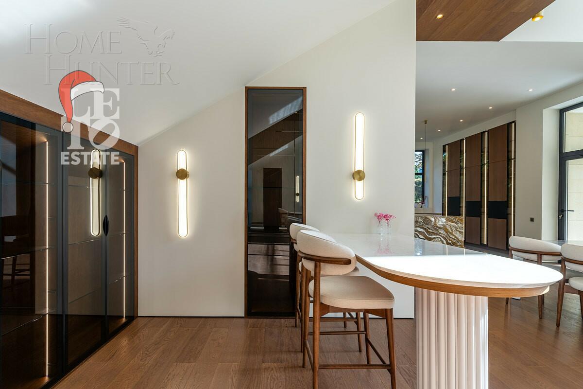 2-этажный коттедж 747 м² с отделкой