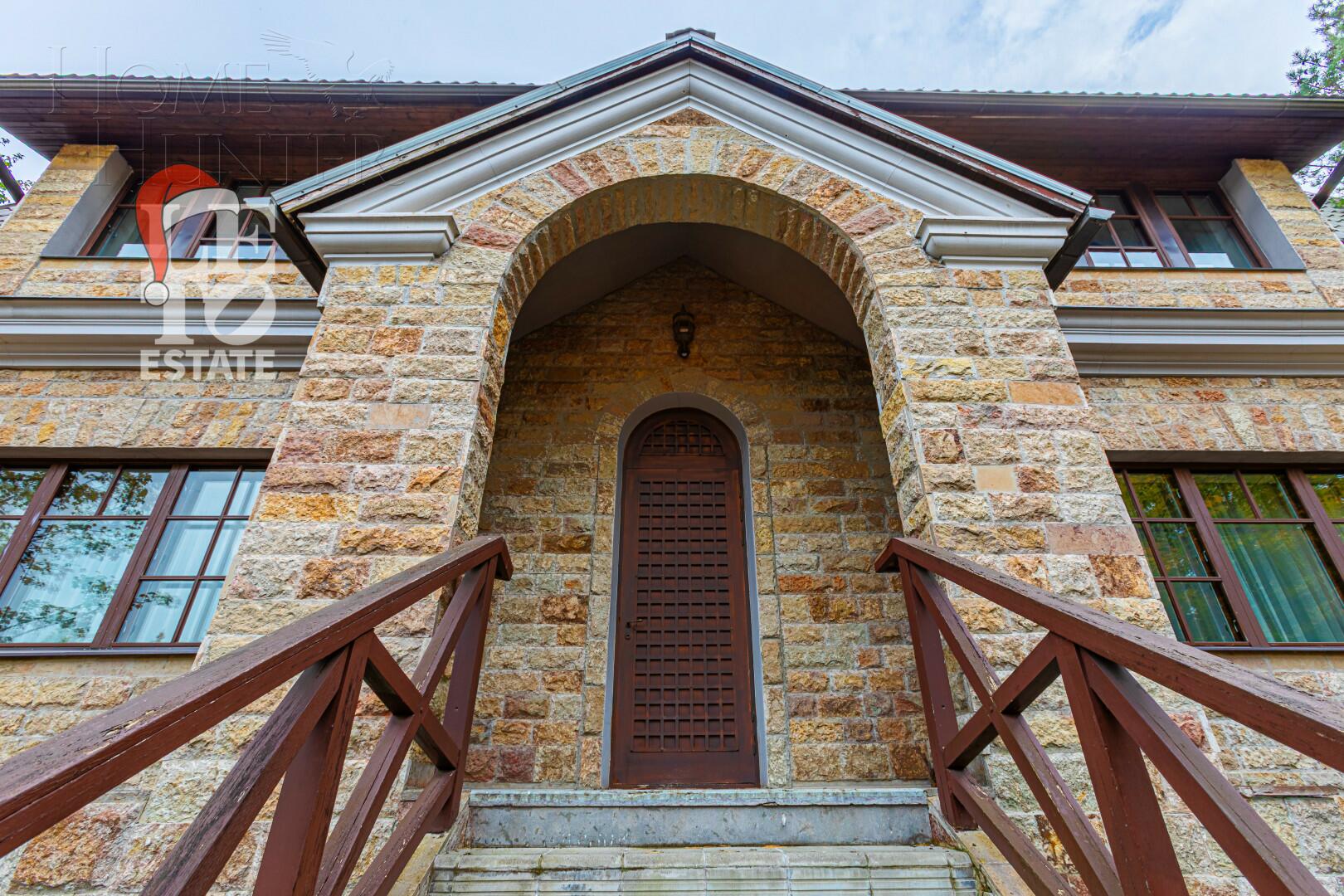 2-этажный коттедж 720 м² с отделкой