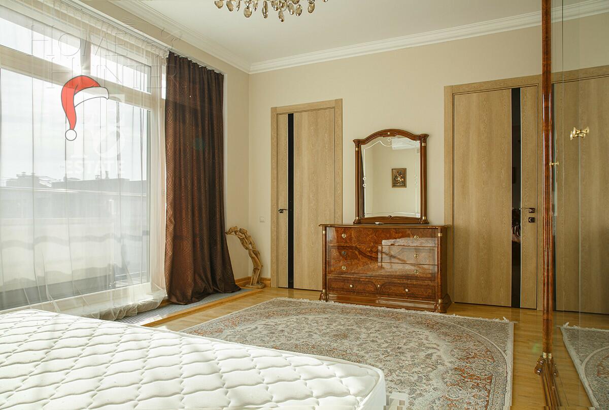 3-этажный таунхаус 264.6 м² с отделкой