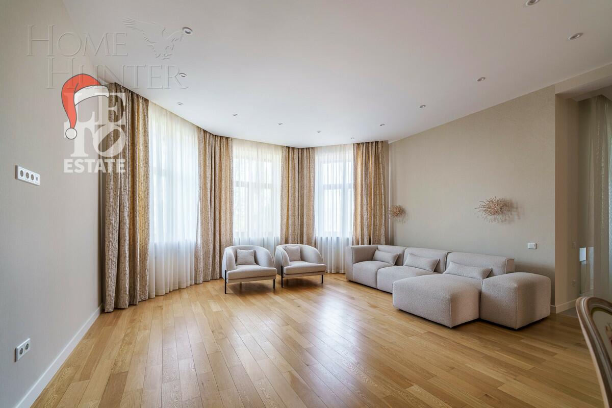 4-КОМН. КВАРТИРА С ОТДЕЛКОЙ 197.3 М² НА 4 ЭТАЖЕ