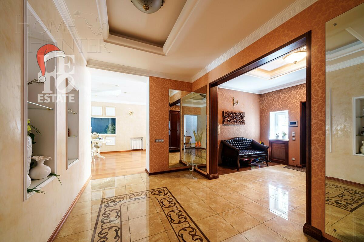 2-этажный коттедж 680 м² с отделкой