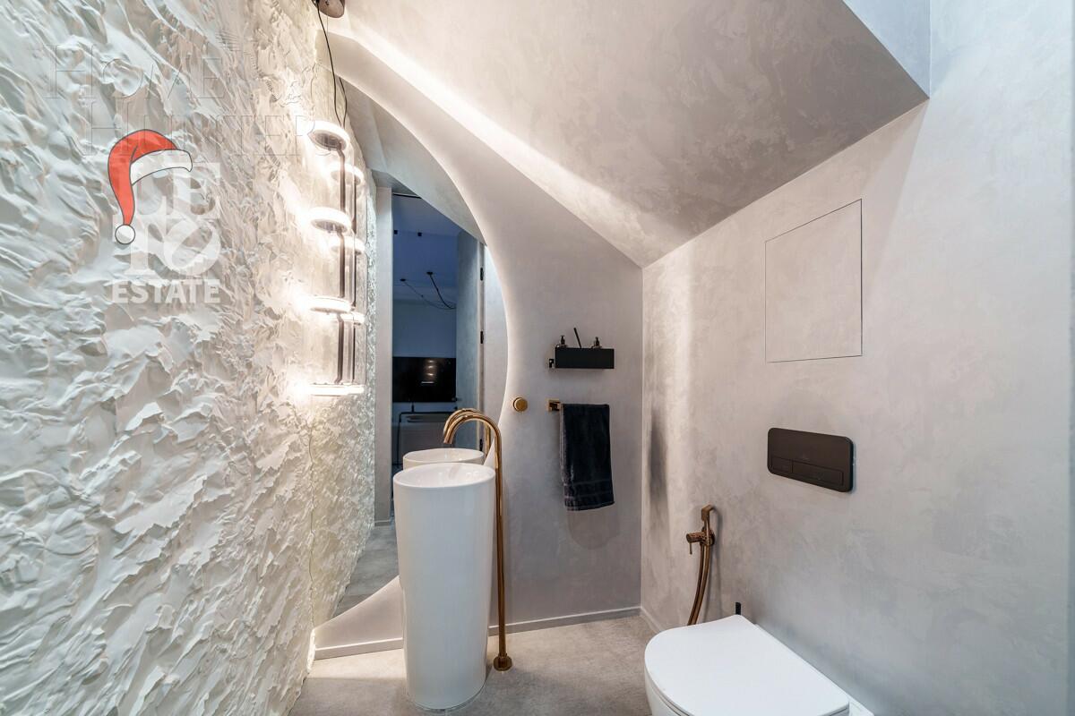 3-этажный таунхаус 238 м² с отделкой