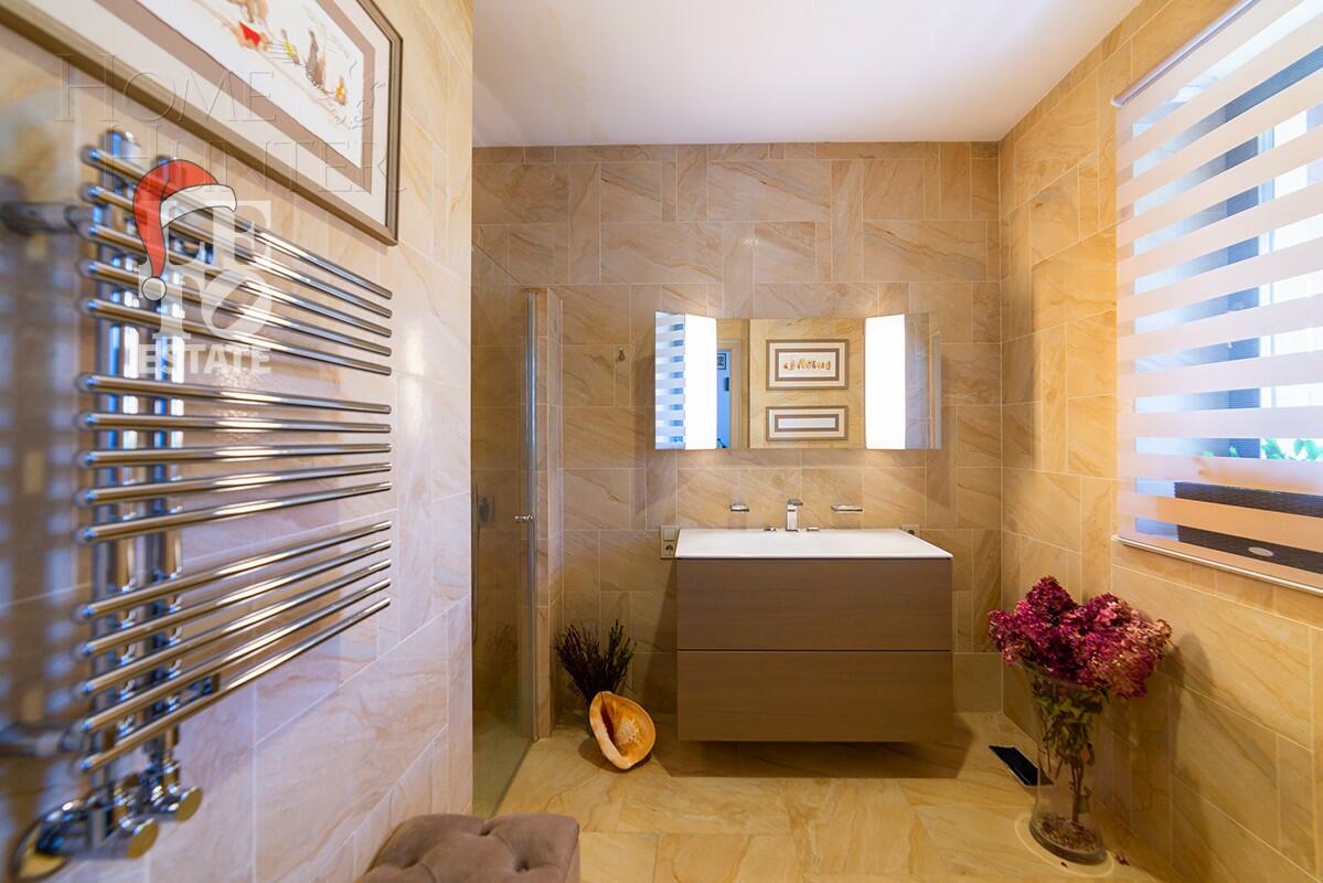 2-этажный коттедж 284.9 м² с отделкой