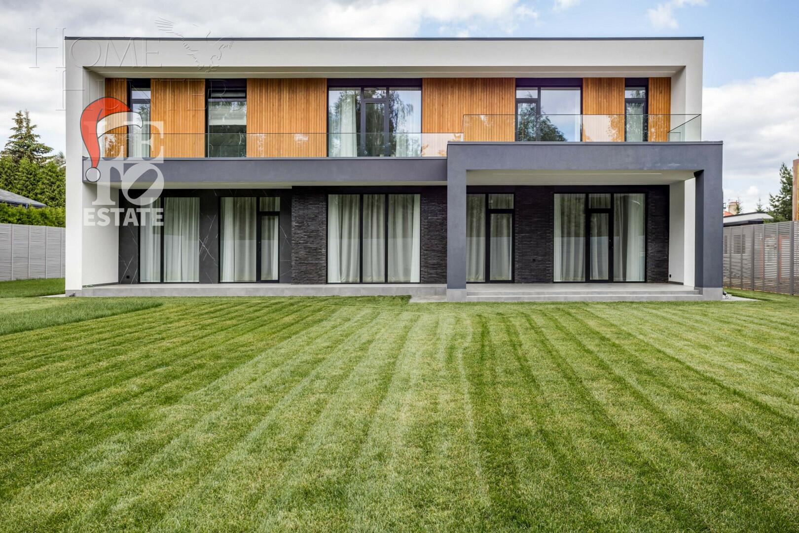 2-этажный коттедж 604 м² с отделкой