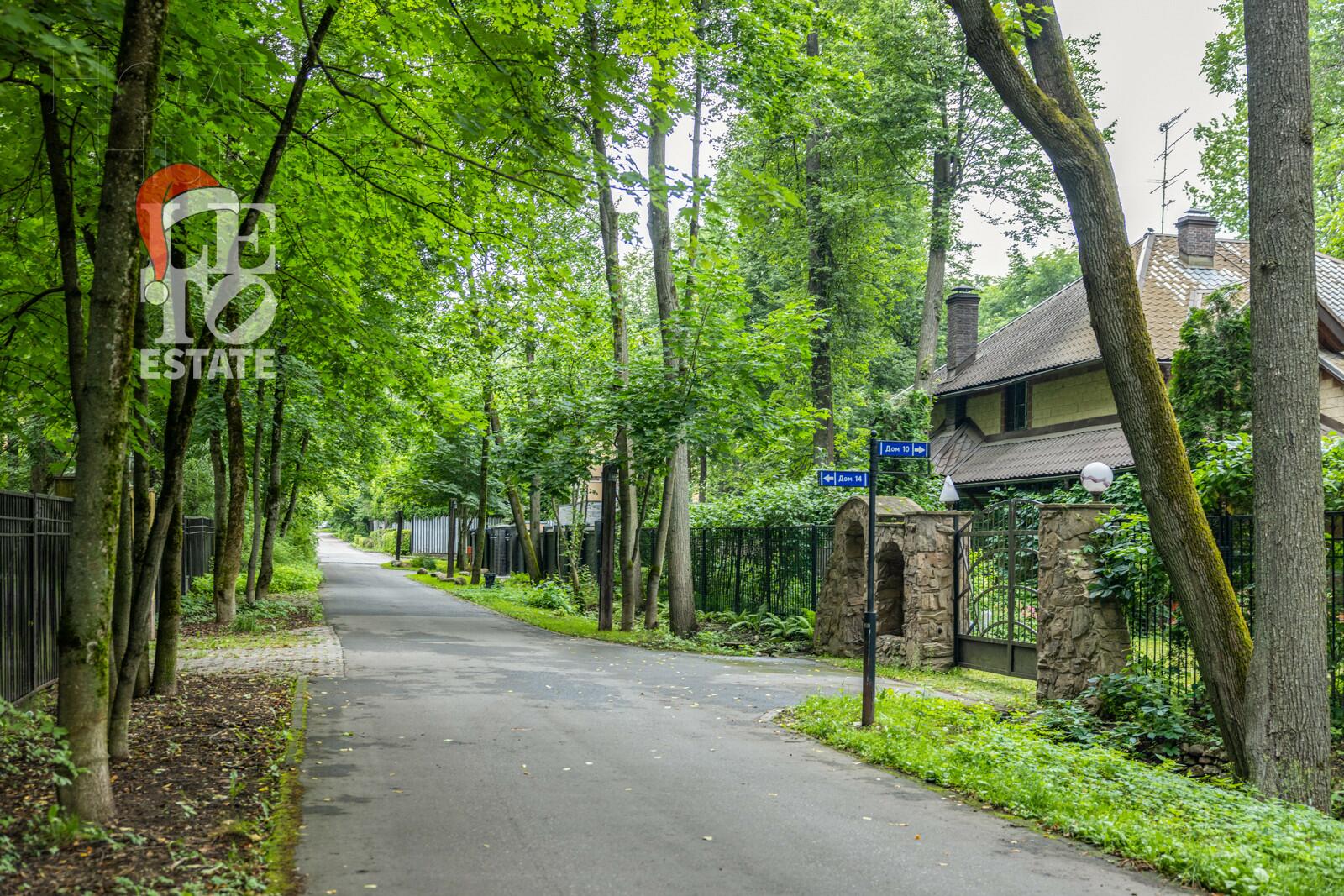 2-этажный коттедж 600 м² с отделкой