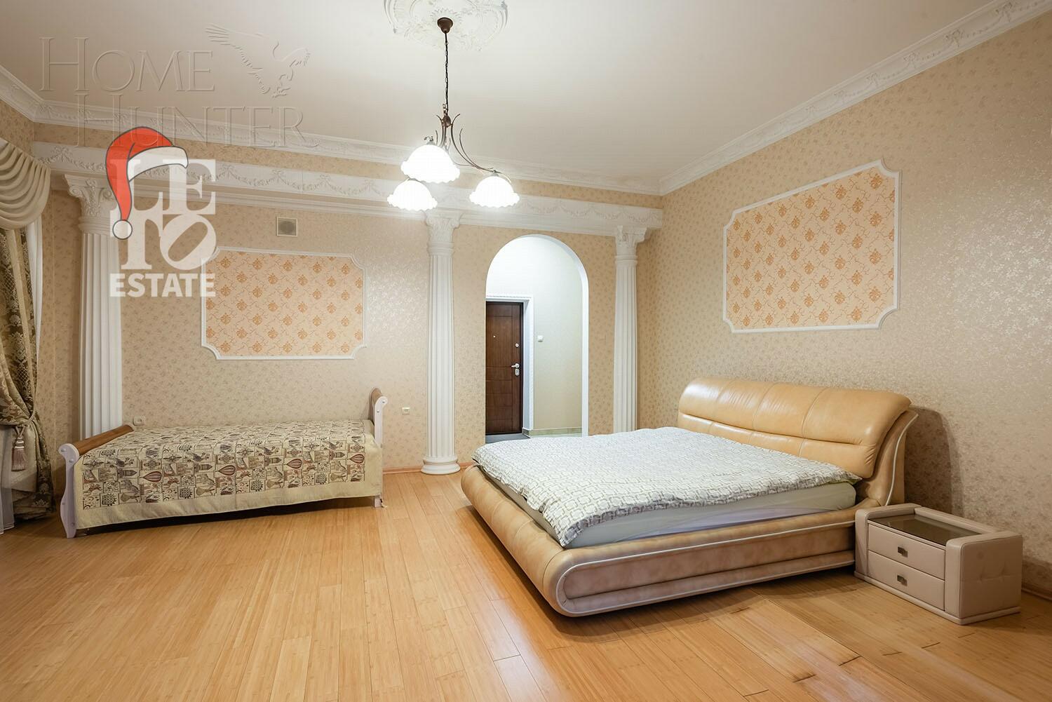 3-этажный коттедж 1 319 м² с отделкой