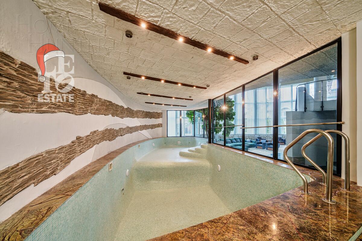 3-этажный коттедж 1 241 м² с отделкой