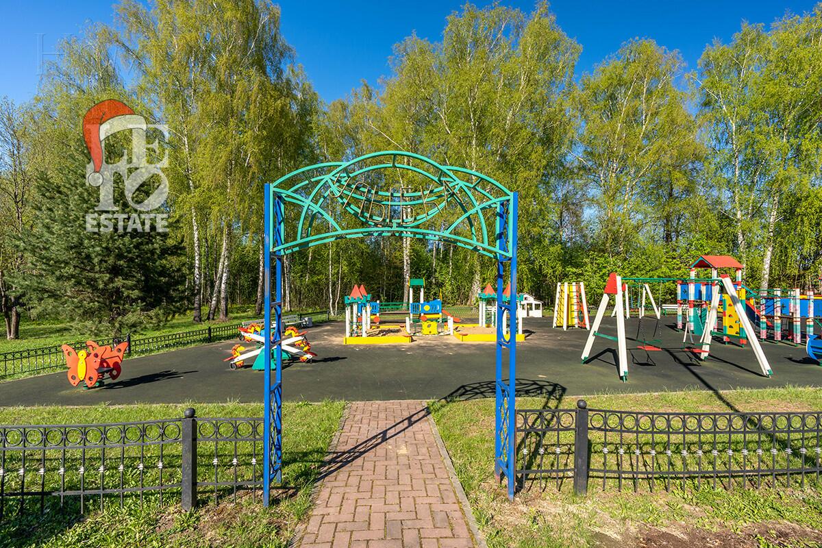 2-этажный коттедж 820 м² без отделки