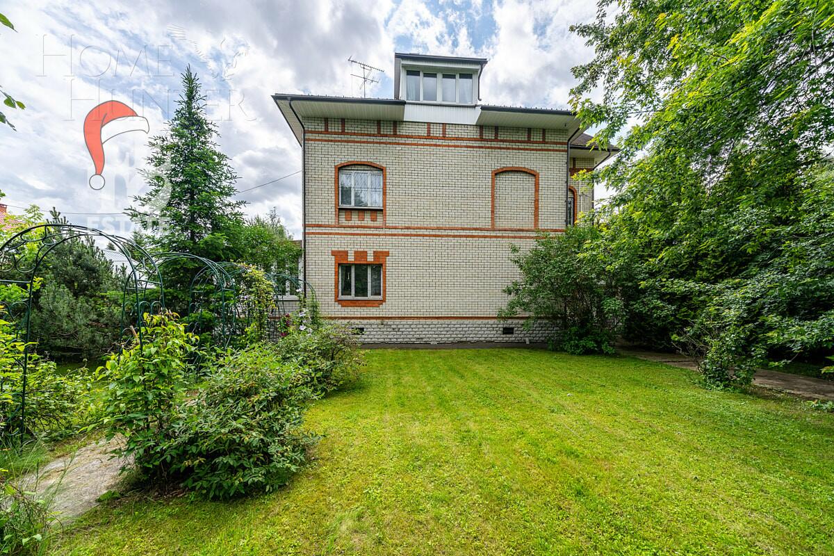 2-этажный коттедж 387.2 м² с отделкой