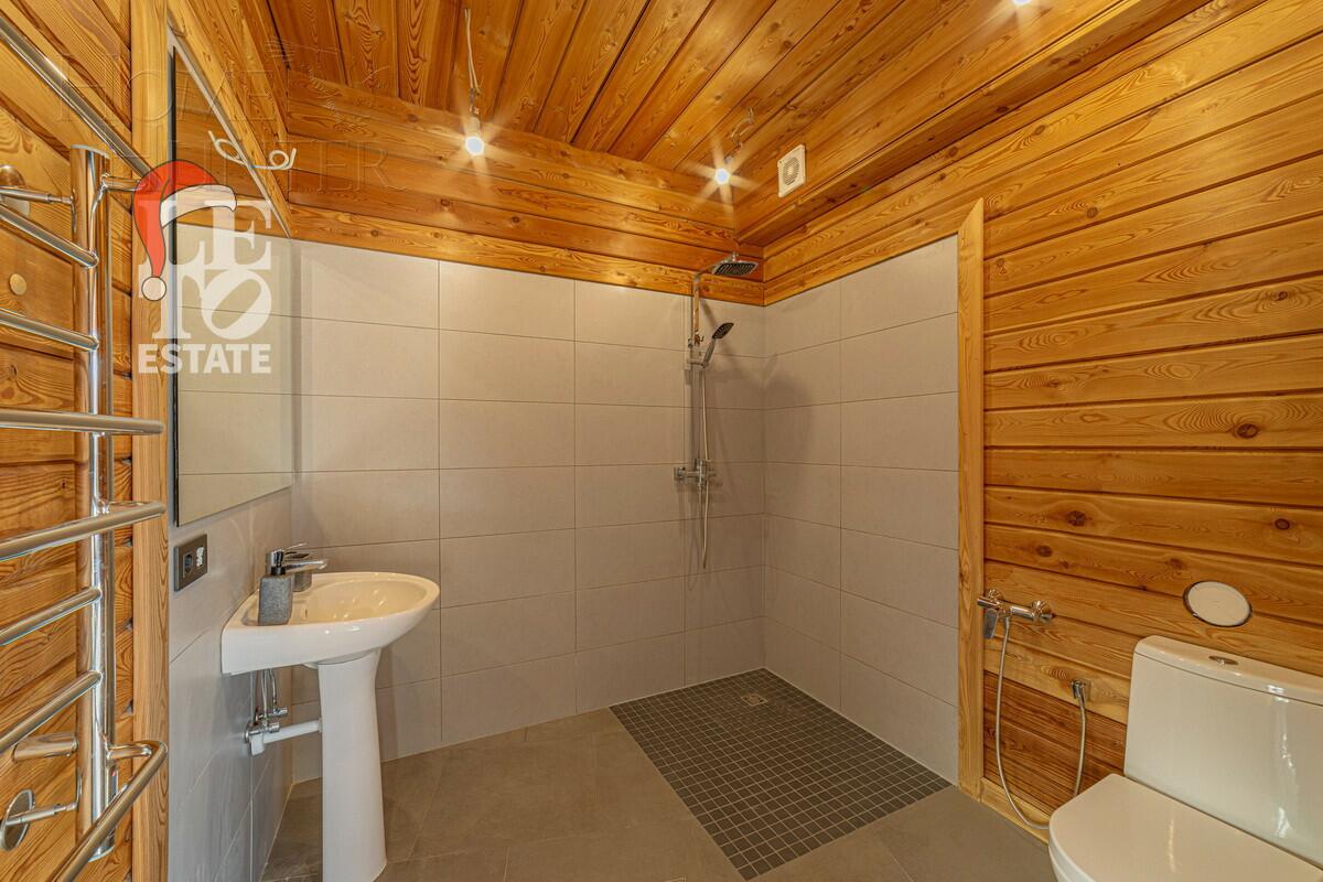 2-этажный коттедж 220 м² с отделкой