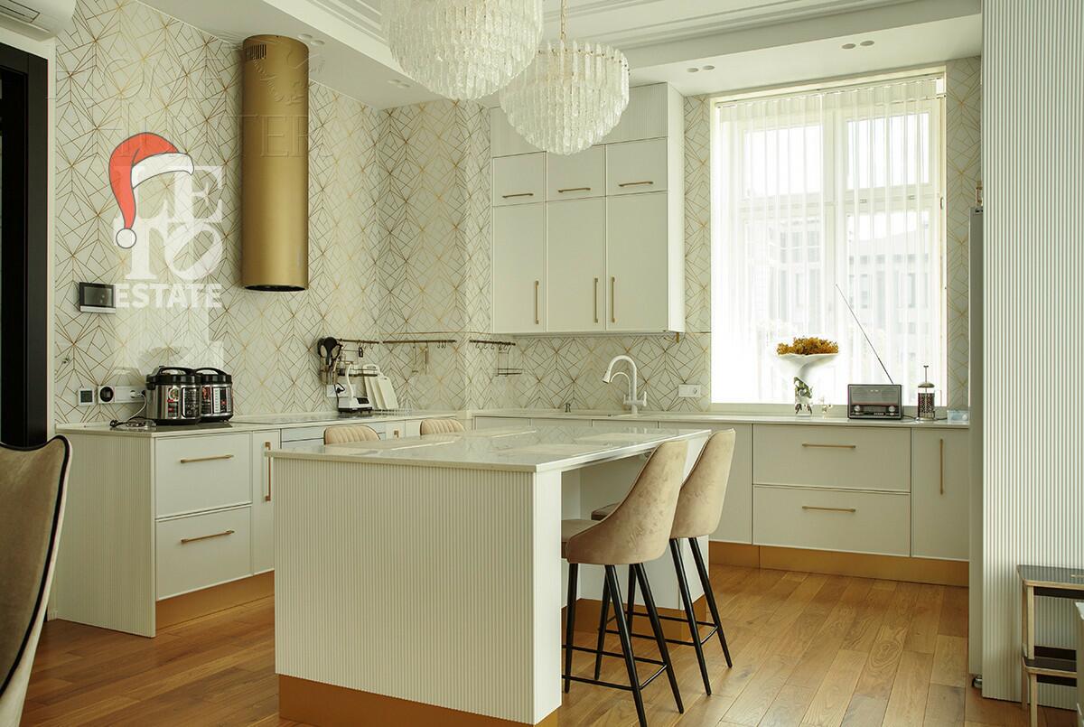 2-этажный коттедж 1 200 м² с отделкой