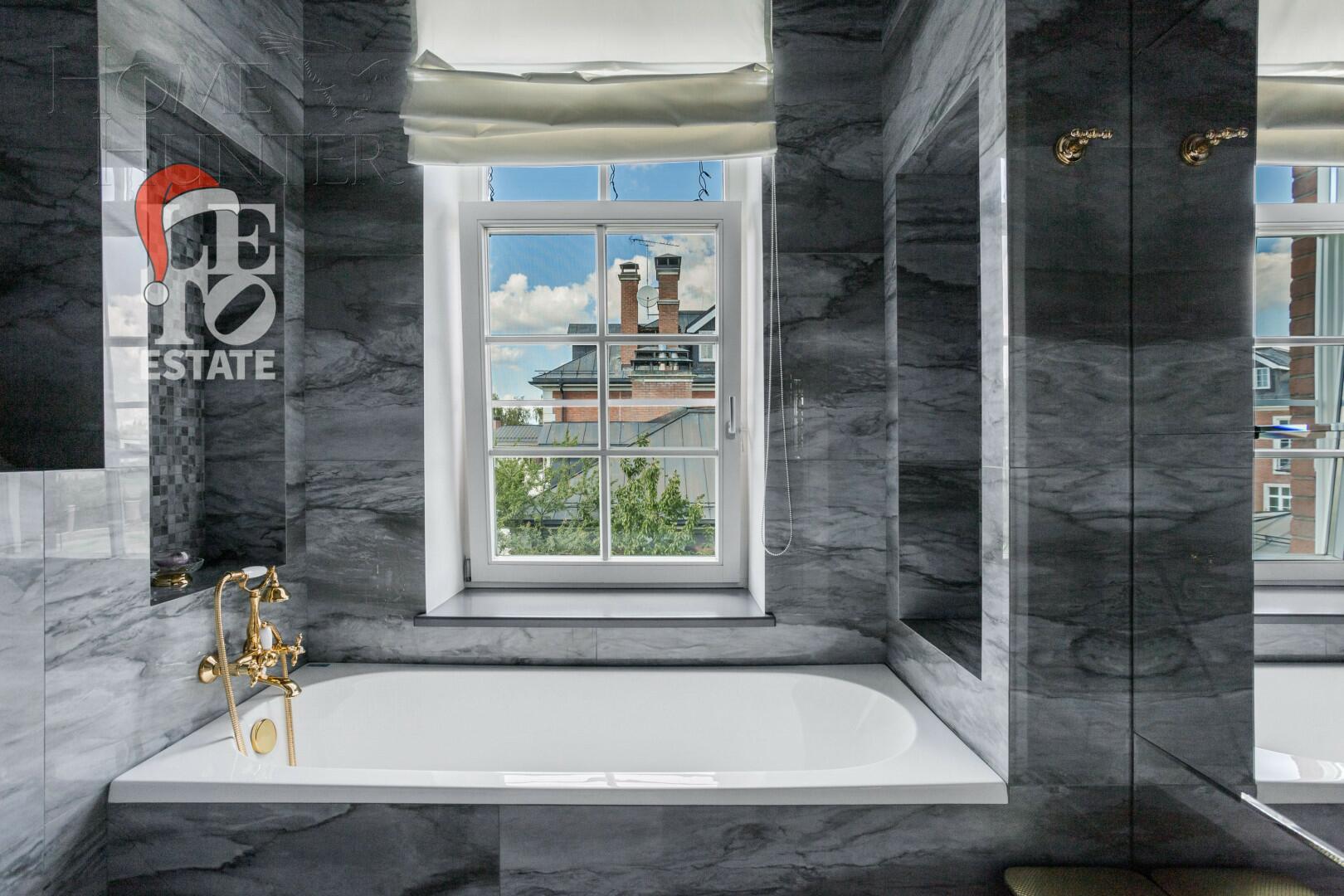 3-этажный коттедж 550 м² с отделкой