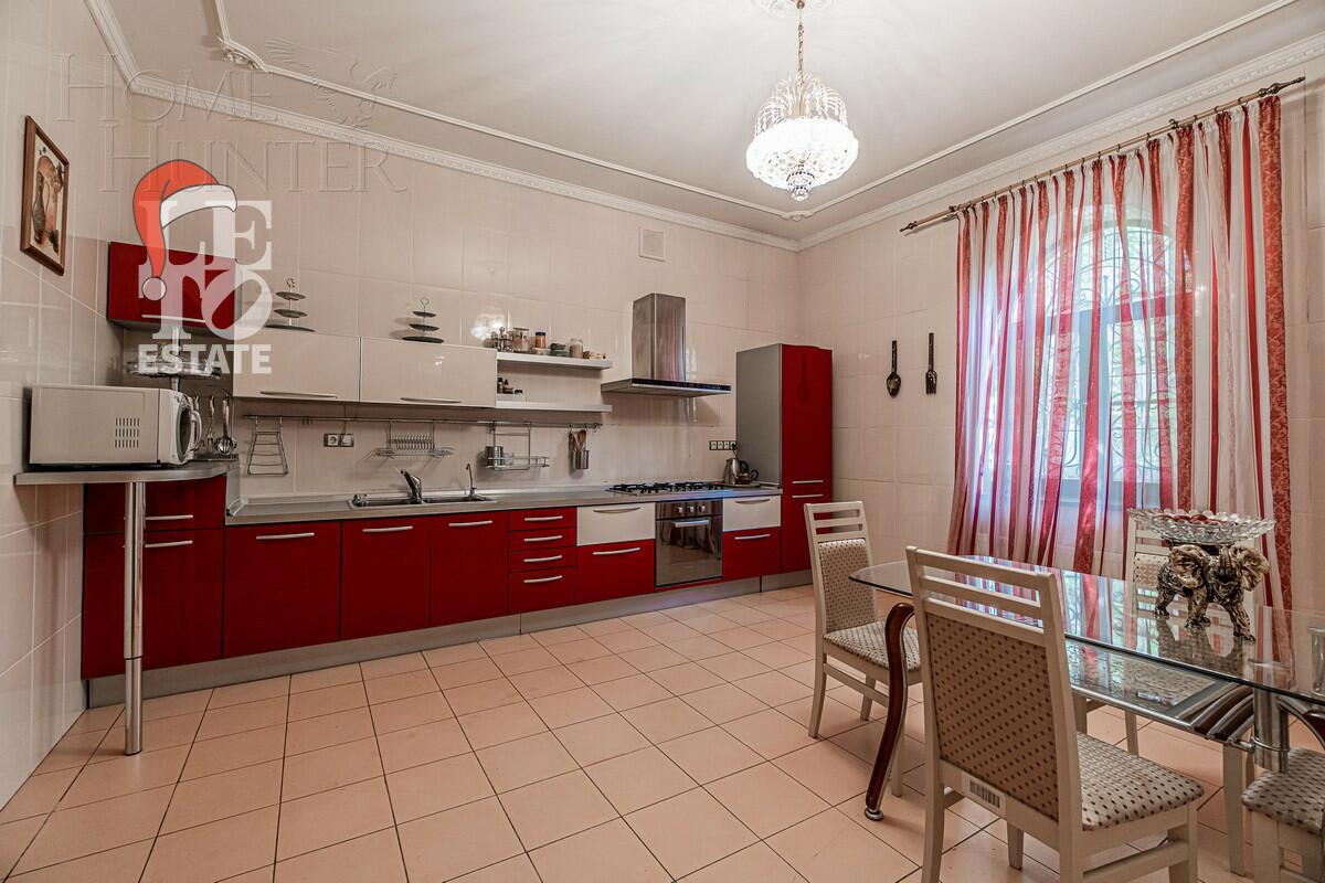 2-этажный коттедж 699.6 м² с отделкой