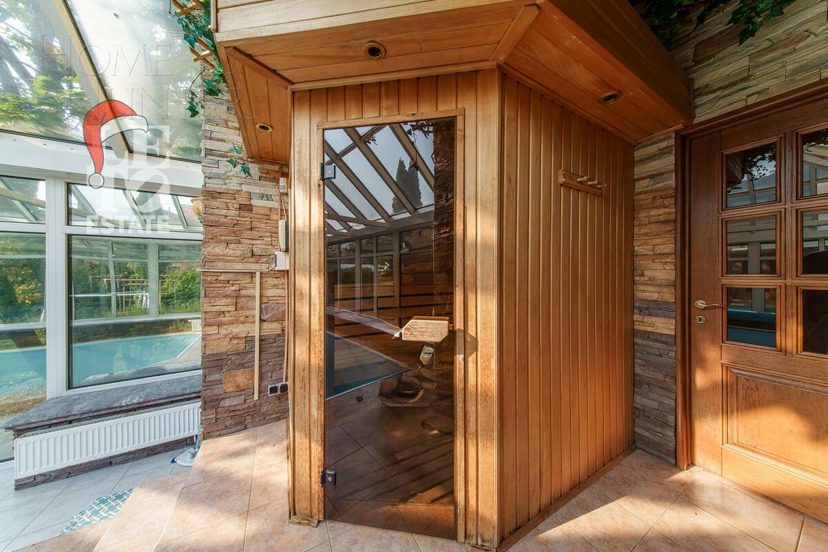 3-этажный коттедж 475 м² с отделкой