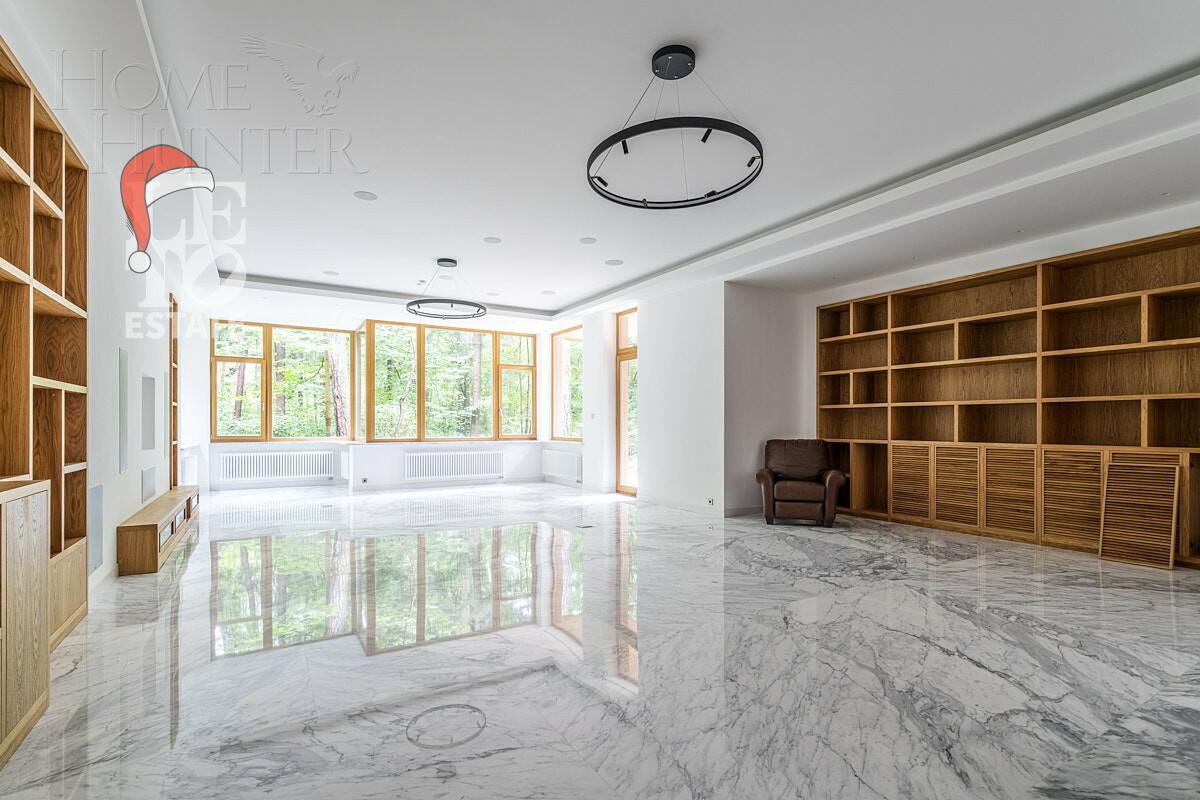 2-этажный коттедж 1 330 м² с отделкой