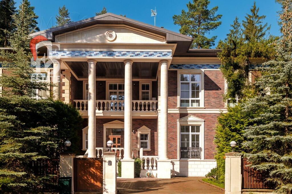 2-этажный коттедж 1 556 м² с отделкой