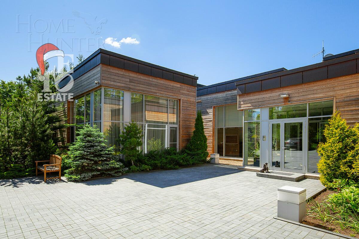 1-этажный коттедж 650 м² с отделкой