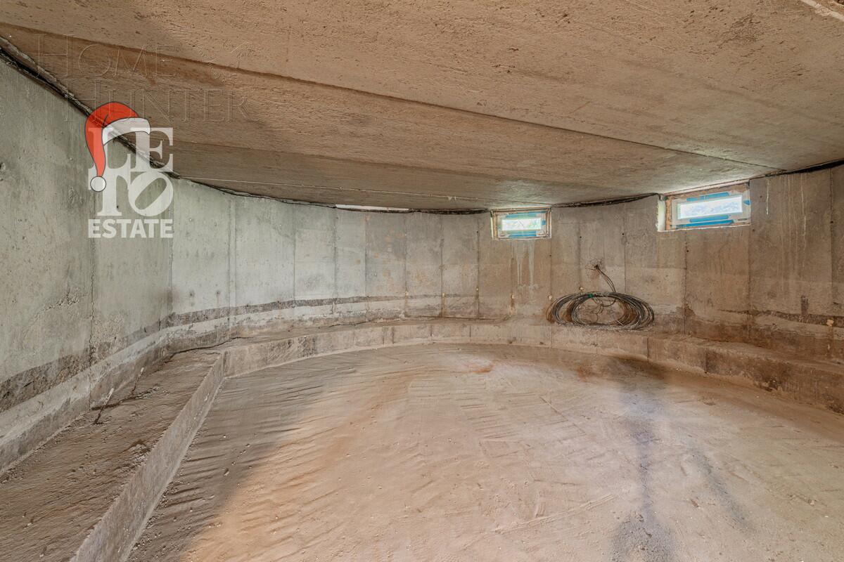 2-этажный таунхаус 330 м² без отделки